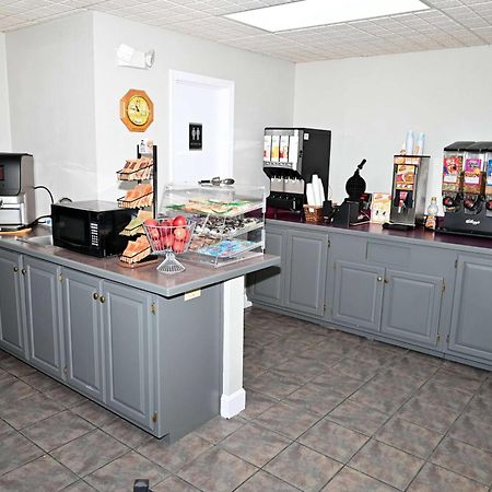 Super 8 By Wyndham Higginsville Esterno foto