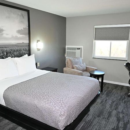 Super 8 By Wyndham Higginsville Esterno foto