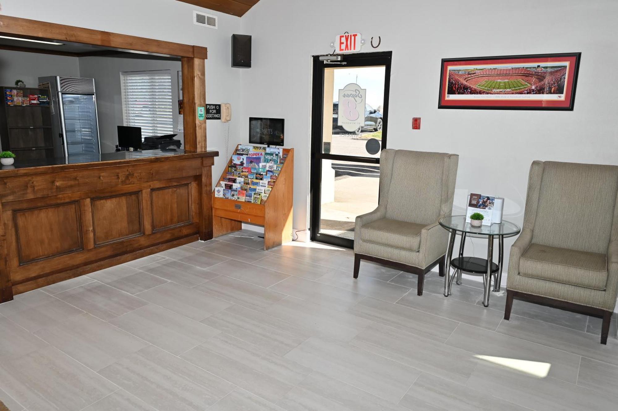 Super 8 By Wyndham Higginsville Esterno foto