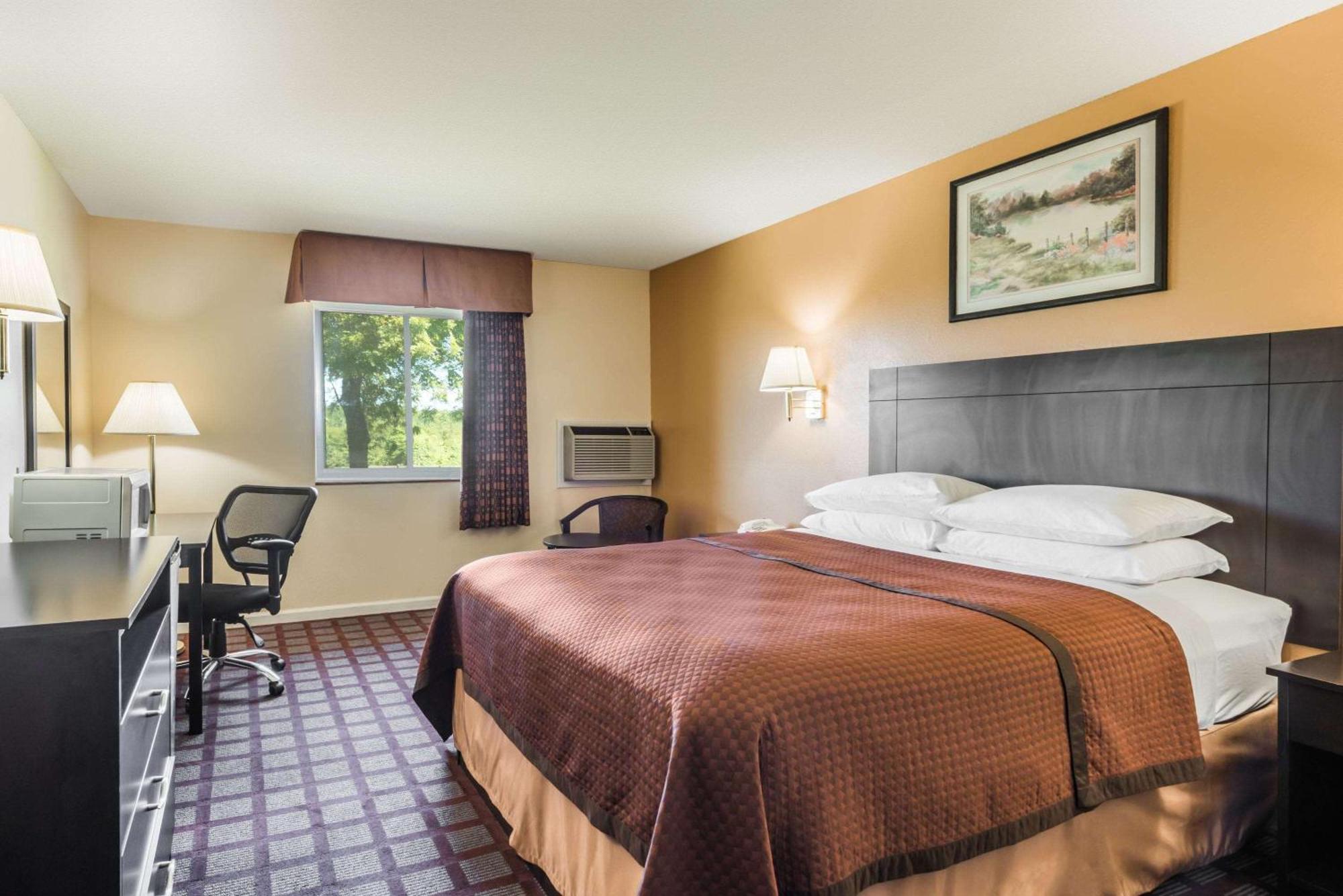 Super 8 By Wyndham Higginsville Esterno foto
